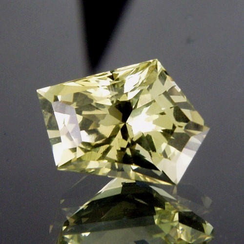 Top Cut Collectors Color Golden Green Beryl 11.86ct  Litnon.com