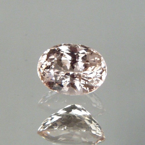 Bright Golden Precious Topaz Pakistan 2.31 ct  Litnon.com
