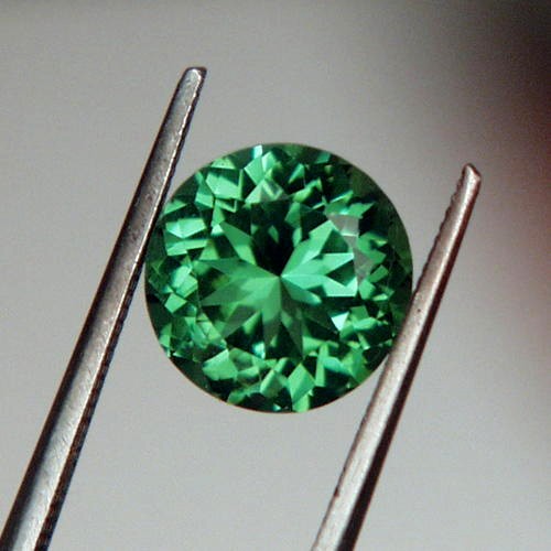 Fine Color and Cut Green Tourmaline Afghanistan 3.10 ct  Litnon.com