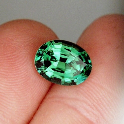 Fine Color GreenTourmaline Afghanistan 4.54 ct  Litnon.com