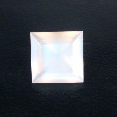 Faceted White Moonstone Sri Lanka 2.47 carats Litnon.com