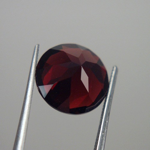 Big Deep Blood Red Orissa Garnet 5.92 ct  Litnon.com