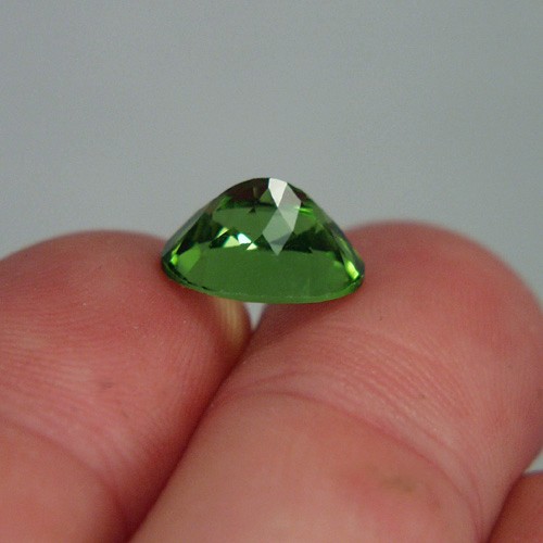 Top Gem Fine Cut and Color Pakistan Peridot 4.33 ct  Litnon.com