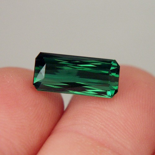 Special Color Green Tourmaline Afghanistan 5.28 ct  Litnon.com