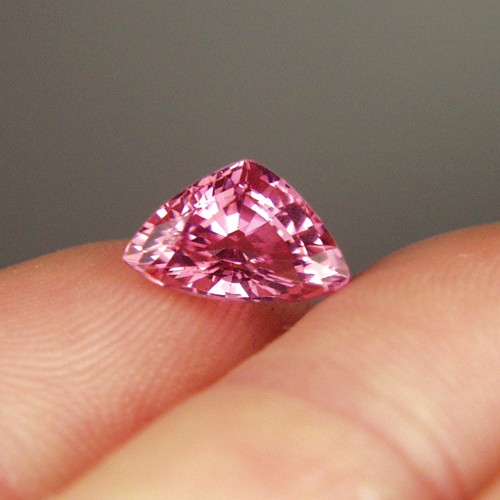 Color and Cut Fine Hot Pink Tourmaline Nigeria 2.57 ct  Litnon.com