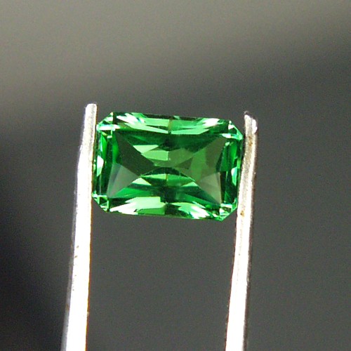 Fine Color Tsavorite Green Garnet Kenya 1.21 ct  Litnon.com
