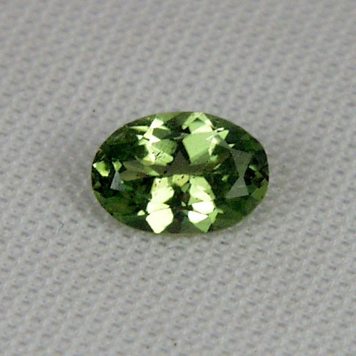 Bright & Pretty! Oval Cut  Arizona Peridot    Litnon.com