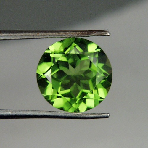 Gem Fine Cut and Color Pakistan Peridot 3.61 ct  Litnon.com