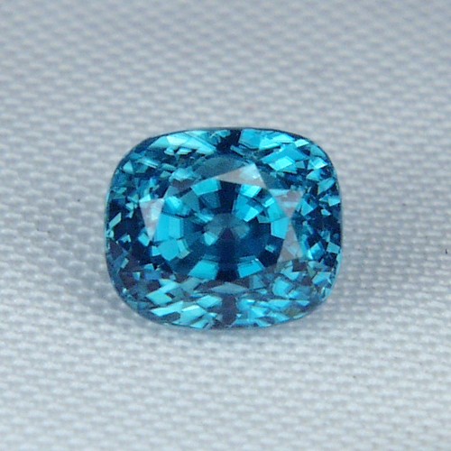 Special Color and Quality Blue Zircon Cambodia 4.68ct  Litnon.com