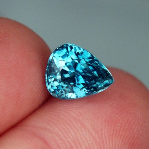 Special Color and Quality Blue Zircon Cambodia 6.16ct  Litnon.com