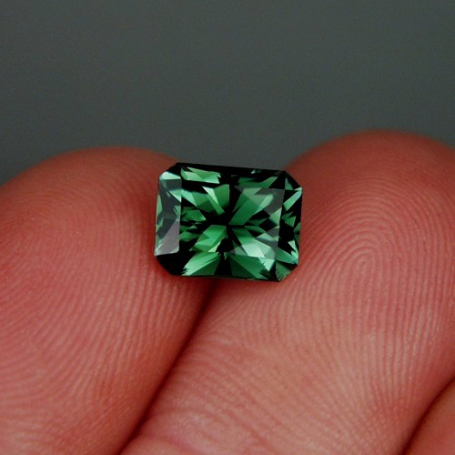 Fine Color and Cut GreenTourmaline Afghanistan 2.48ct  Litnon.com