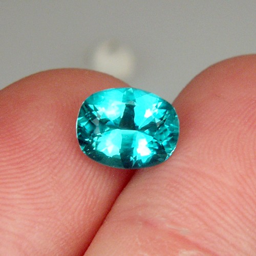 Ideal Neon Blue Paraiba Tourmaline Mozambique 2.52 ct  Litnon.com