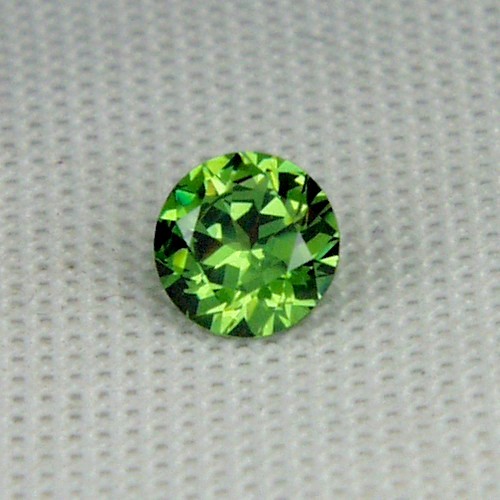 Rare Quality Fine color Natural Russian Demantoid Garnet  Litnon.com