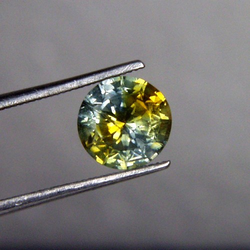 Unusual Bi-Color Bright Montana Sapphire 1.89ct  Litnon.com