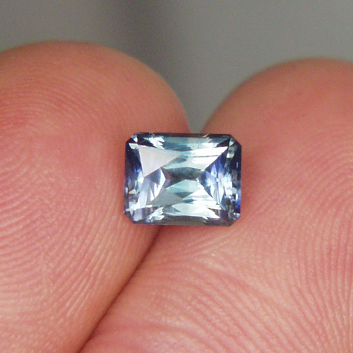 Top Cut Bright Steel Blue Montana Sapphire 2.07 ct  Litnon.com