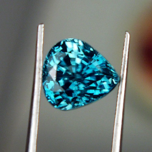 Special Color and Quality Blue Zircon Cambodia 6.69ct  Litnon.com
