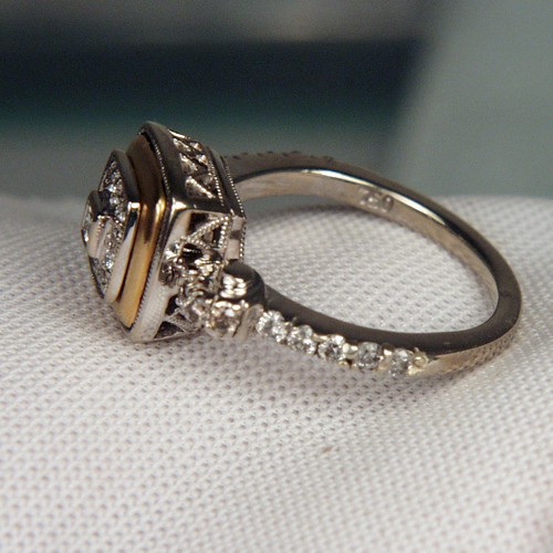 Antique ~ Vintage 18 kt European Cut Diamond Ring  Litnon.com