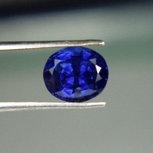 Rich Royal Blue Natural Ceylon Sapphire 2.75 ct  Litnon.com