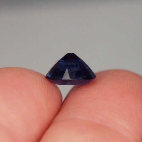 Rich Royal Blue Natural Ceylon Sapphire 2.75 ct  Litnon.com