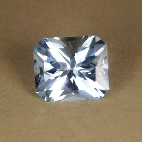Top Cut Natural Color Blue Topaz Nigeria 12.70 cts  Litnon.com