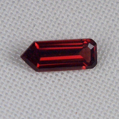 Fancy Cut Red Fire Crimson Color Umba River Garnet  Litnon.com