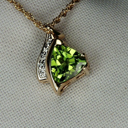Fine Cut and Color Arizona Peridot 14kt Pendant  Litnon.com