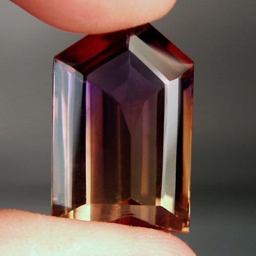 Rich Color Big and Natural Bolivia Ametrine 33.50 ct  Litnon.com