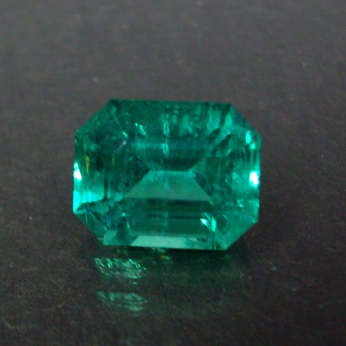 New Find Bright and Pretty Natural ~Untreated~ Emerald Ethiopia  Litnon.com