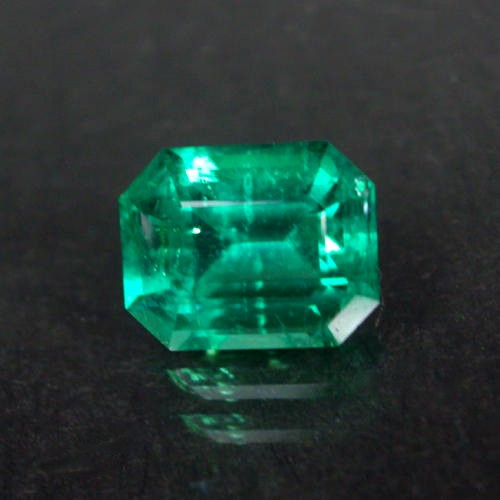 New Find Bright and Pretty Natural ~Untreated~ Emerald Ethiopia  Litnon.com
