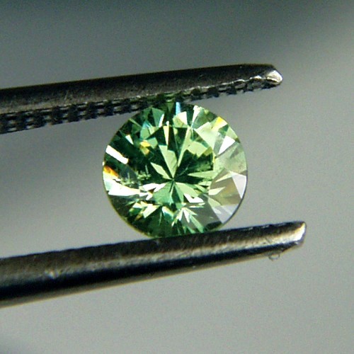 Bright and Pretty Natural Demantoid Garnet Namibia  Litnon.com