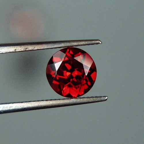 Rare Arizona Chrome Pyrope Ant Hill Garnet 6 mm  Litnon.com