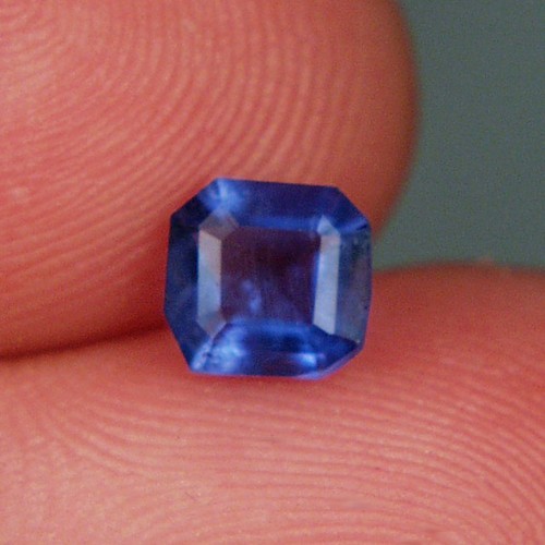ColorOld Stock Rich Blue Apatite Brazil 1.10 ct  Litnon.com