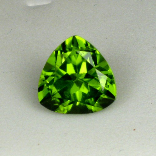 Top Gem Fine Cut and Color Pakistan Peridot 4.25 ct  Litnon.com