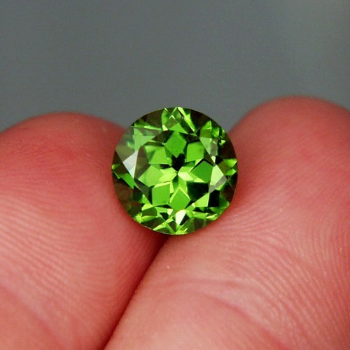 Top Gem Fine Cut and Color Pakistan Peridot 5.04ct  Litnon.com