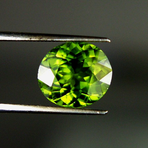 Rare Green Vesuvianite - Idocrase Kenya 2.36 ct  Litnon.com
