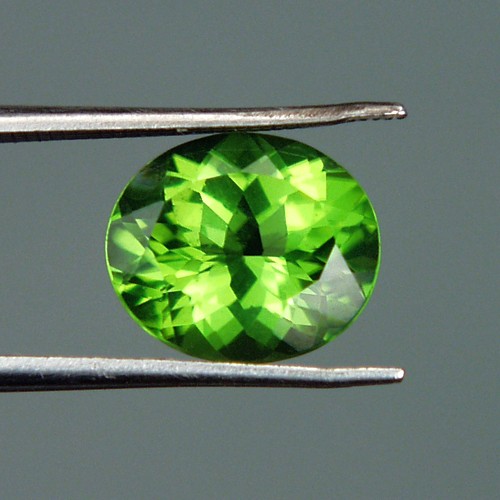 Fine Quality Bright and Pretty Arizona Peridot 5.03 ct  Litnon.com