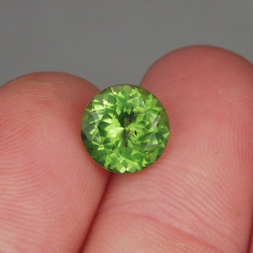 Fine Quality Bright and Pretty Arizona Peridot 3.82  Litnon.com