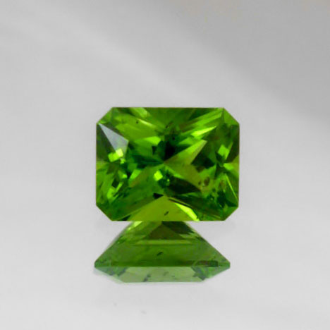 Fine Quality Bright and Pretty Arizona Peridot 3.71 ct Litnon.com