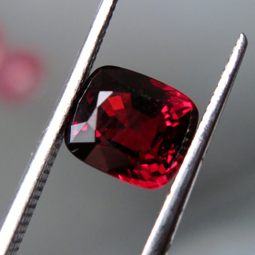 Deep Blood Red South East Asia Spinel  Litnon.com