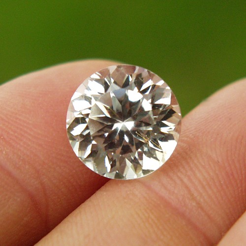 Top Cutting HUGE and Natural White Ceylon Sapphire 10.94ct  Litnon.com