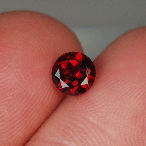 Rare Arizona Chrome Pyrope Ant Hill Garnet 6 mm  Litnon.com
