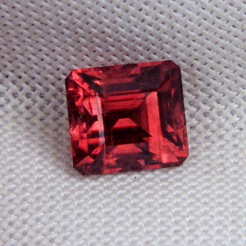 USA Cut Hot Red - Pink Tourmaline Afghanistan 1.55 ct  Litnon.com
