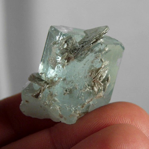 Terminated Aquamarine Beryl Crystal Specimen Pakistan  Litnon.com