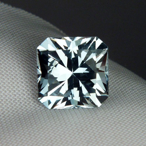 Top Cut Natural Color Blue Topaz Nigeria 8.91ct  Litnon.com