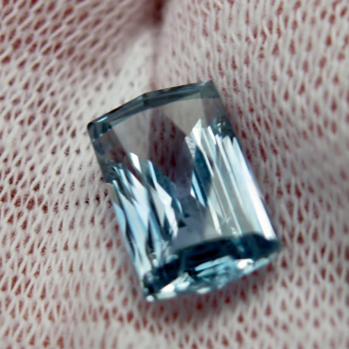 Unheated Light Blue Montana Sapphire 3.05 ct  Litnon.com