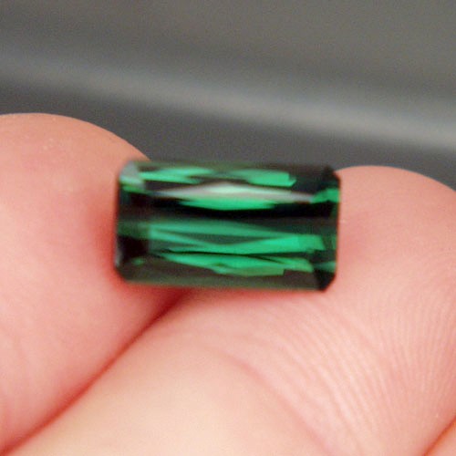 Nice Color and Bright Green Tourmaline Nigeria 4.54 ct  Litnon.com