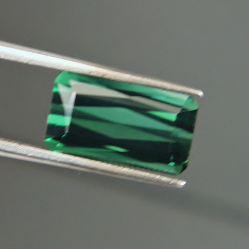 Nice Color and Bright Green Tourmaline Nigeria 4.54 ct  Litnon.com