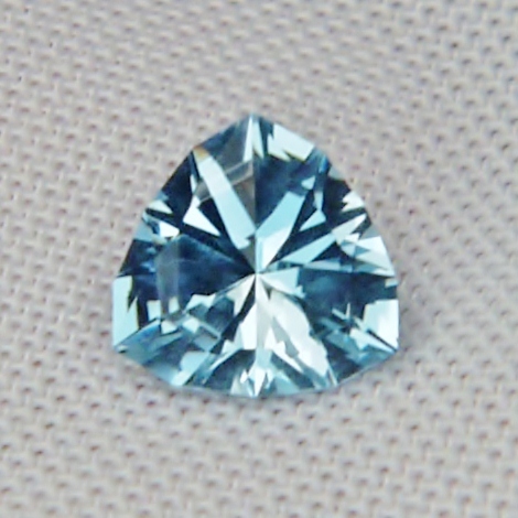 Nice Color and Bright Aquamarine Nigeria 1.67ct  Litnon.com