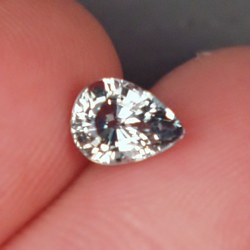 Top Cut and Bright Natural Ceylon Sapphire  Litnon.com