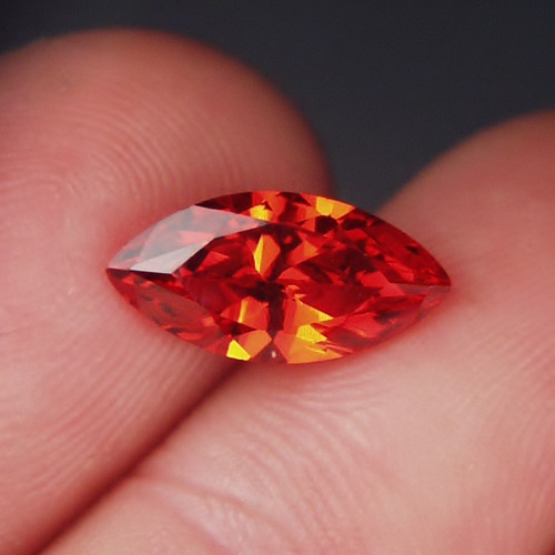 Fine Cutting! Intense Orange Cubic Zirconia  Litnon.com